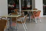 Метални столове за ресторанти с доставка